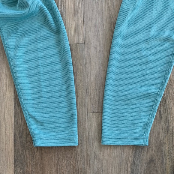 The North Face Lightweight Long Sleeve Zip Neck - Picture 5 of 5